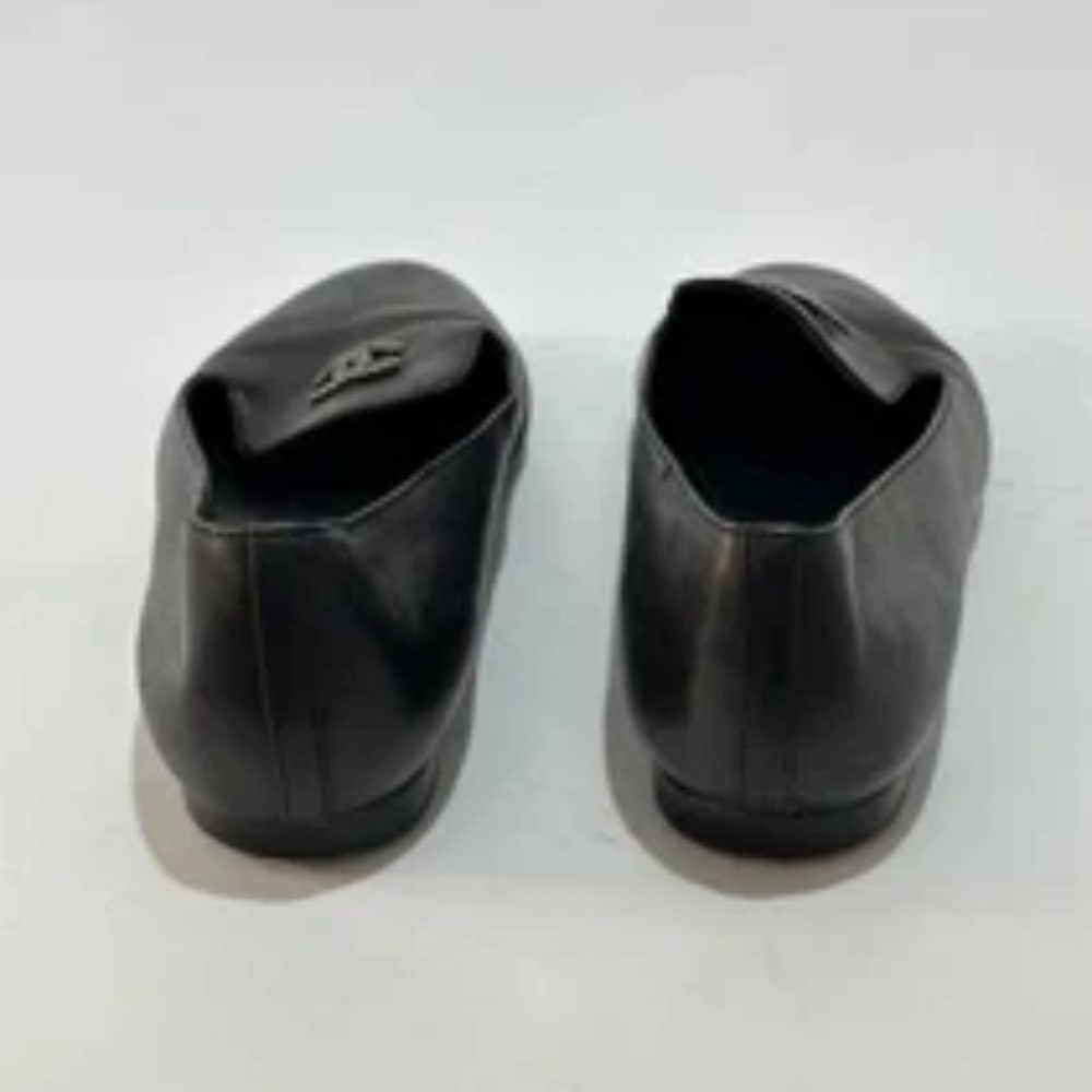 Chanel Black Leather CC Logo Shoes Slip on Loafers for Women 37 / US 7 - Picture 4 of 7
